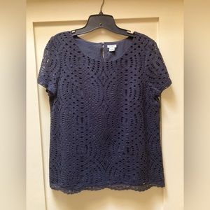 Black lined eyelet top